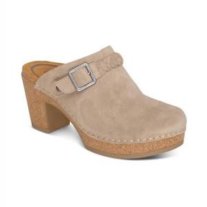 Marge Sherwood | Shoes | Marge Sherwood White 7s Clogs 39